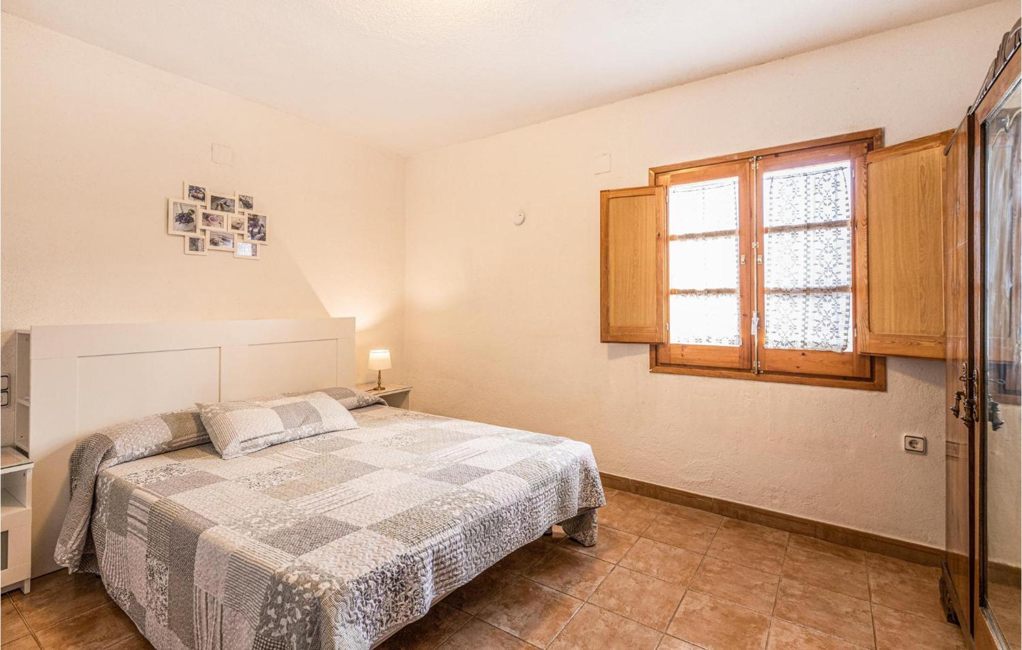 Awesome Home In Riells I Viabrea With Wifi Breda Екстериор снимка