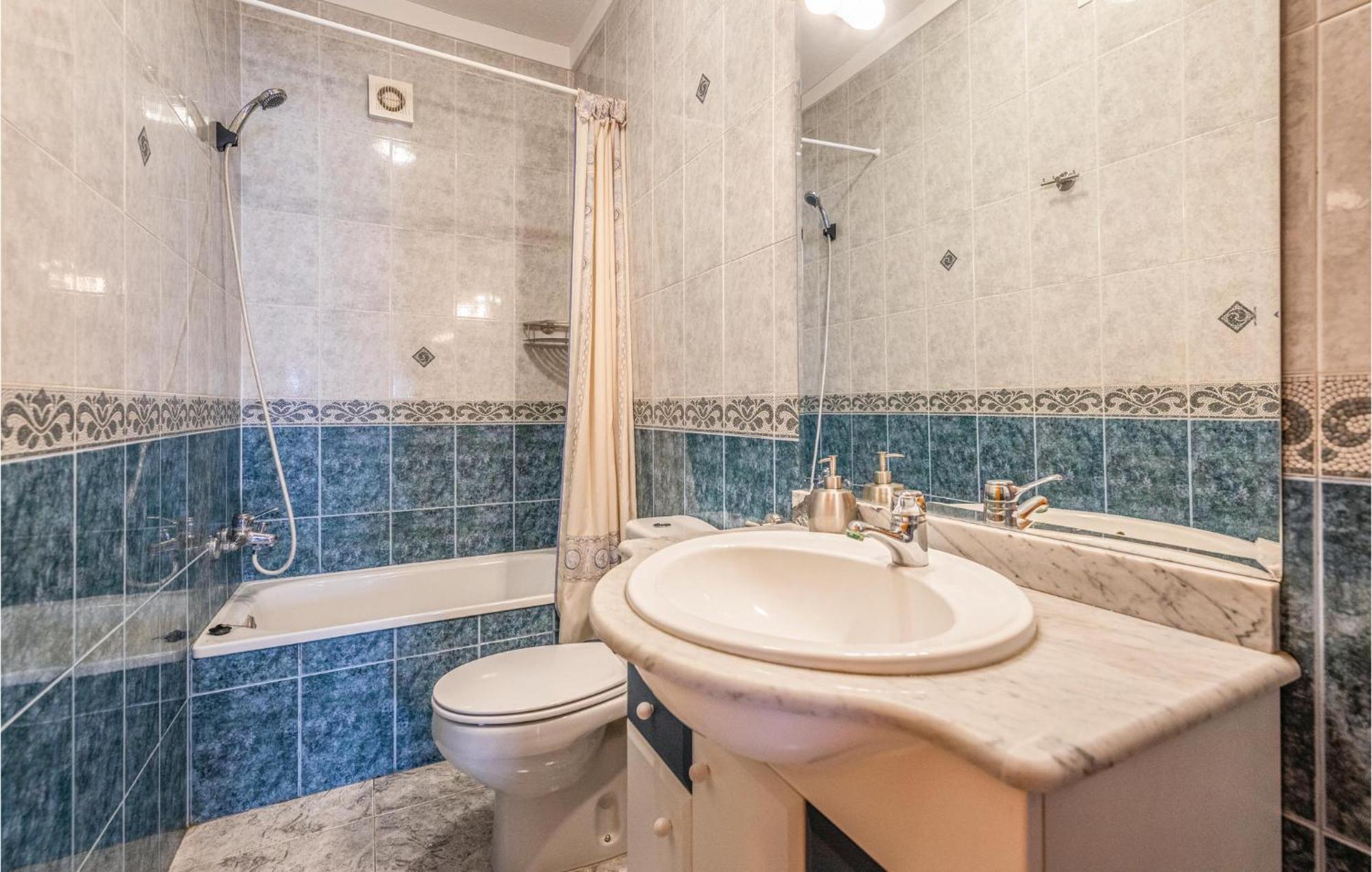 Awesome Home In Riells I Viabrea With Wifi Breda Екстериор снимка